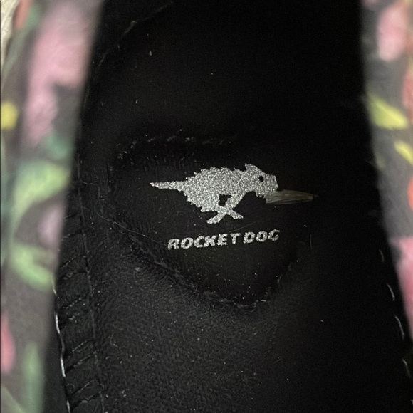 Rocket Dog Floral Black Sneakers - Picture 2 of 10